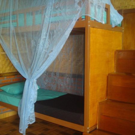 Dormitory Sedap Malam Singaraja  Ngoại thất bức ảnh