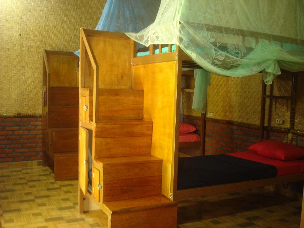 Dormitory Sedap Malam Singaraja  Ngoại thất bức ảnh